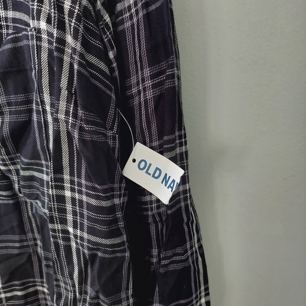 Old Navy Button-up shirt Large black white plaid long sleeve collared - Picture 4 of 8